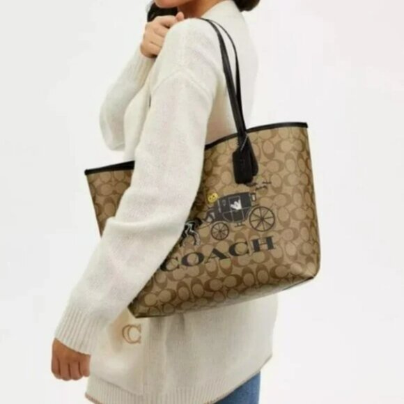 Coach Halloween tote and pumpkin driver coach wagon new - Picture 4 of 11